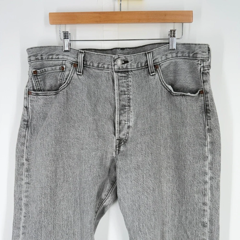 Levi's 501 Mens Gray Button Fly Jeans W36 L36‎